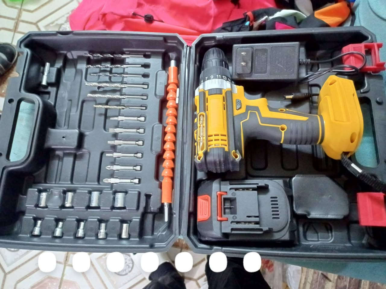 السلام عليكم دريلات للبيع سعر الدريل 30 الف دينار عراقي للاستفسار ***********
