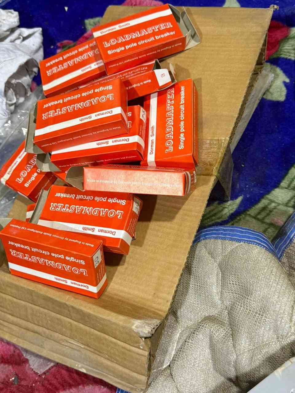 السلام عليكم 
بوكس تأسيس منازل وشقق انكليزي ماركه دورمن الاصلي القديم  بالكارتون يوجد كميه ،،،،بغداد


**إذا كنت صاحب هذا الإعلان وتريد حذفه لأي سبب، رجاءا أرسل رسالة إلى الدعم الفني**