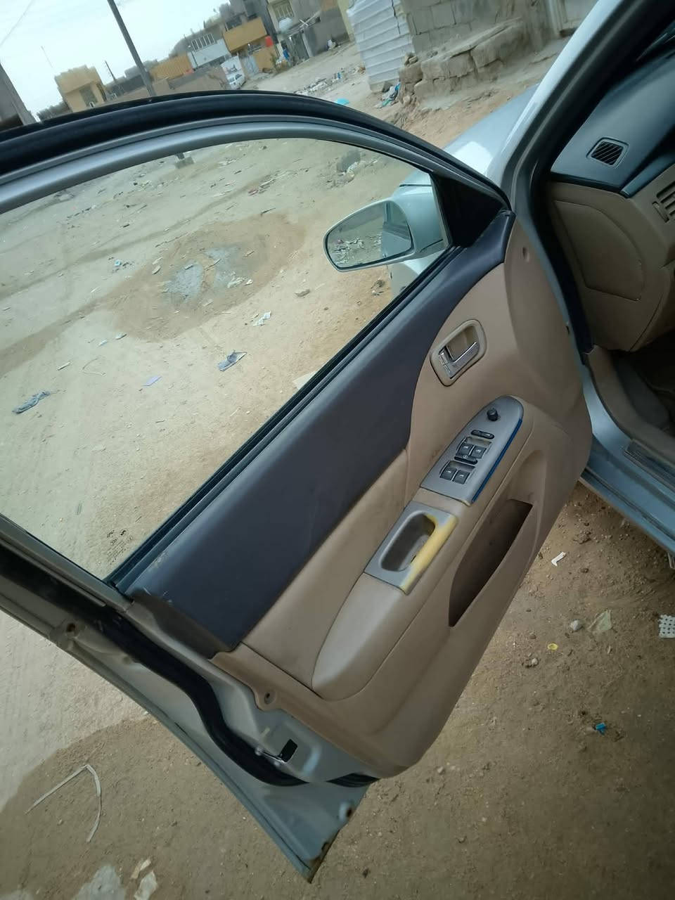 25 ورقه مقدم بشهر ورقتين السعر الكلي 45 ورقه فقط سياره كير ومحرك بلادي سياره كله بلادي حته المسجل
تبريد تدفه كله يشتغل حته حساس الدعاميه يشتغل
مديل سياره 2013 حجم المحرك 2000  سياره مصبوغه عام وبدون حادث رقم كربلا ومكاني كربلا حي العامل
***********
