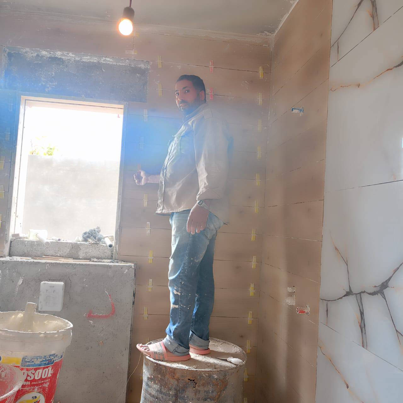 اسطي جمال خلفه سيراميك والبورسلين 
 حمامات وارضيات والكاش والمرمر والدروج شغل نظيف رقم التليفون ***********
