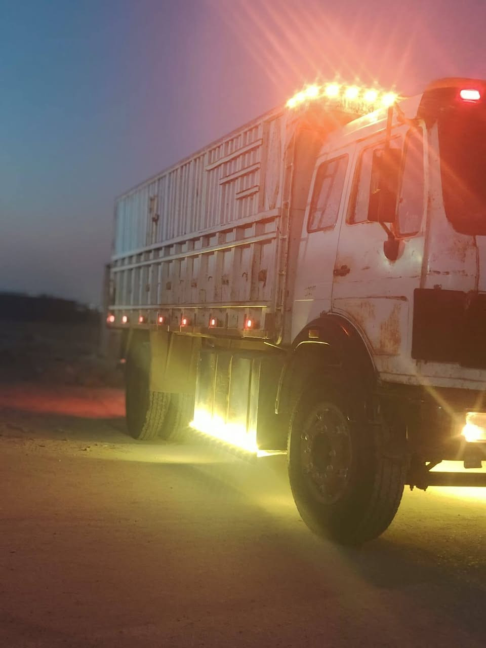 البيع ألبي الموديل 83 مكينه 28 محسن كيرا 160 رقم بغداد المشراي لا يخابر *********** وساب***********
