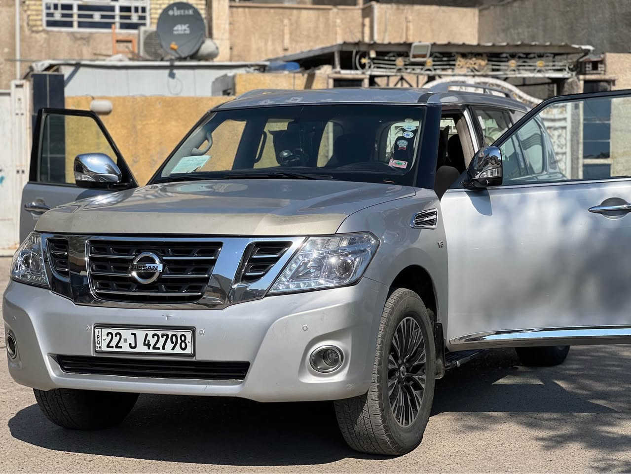 نيسان باترول 2010 خليجي 
بدون صبغ بدون حادث كفالة عامة 
فقط طخة بالباب الخلفي موضح بالصور 
تتعدل على البارد محرك الجبير رقم اربيل تحويل او وكالة فول مواصفات 
العنوان بغداد الطالبية 
السعر 21 الف 
للاستفسار *********** بغداد, العراق
