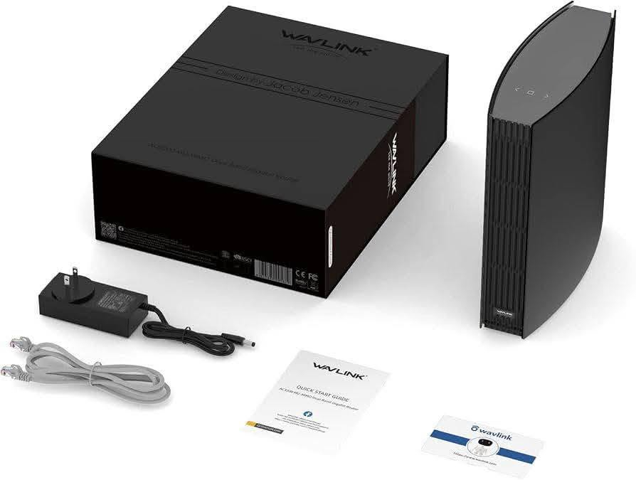 اول مره اشوف راوتر بيه شاشه 😂
جهاز Wavlink AC3200 

(المعروف باسم Quantum DAX / الموديل: WL-WN538A8) هو راوتر ذكي ثنائي النطاق يتميز بتصميم عصري من تصميم "جاكوب جينسين" وحائز على جائزة iF للتصميم.

المواصفات الفنية والسرعةالسرعة الإجمالية: 

تصل إلى 3200 ميجابت في الثانية (منقسمة إلى 2167 ميجابت على تردد 5 جيجاهرتز + 1000 ميجابت على تردد 2.4 جيجاهرتز).

المعالج والذاكرة: يعمل بمعالج برودكوم (Broadcom) ثنائي النواة بسرعة 1.4 جيجاهرتز مع ذاكرة عشوائية (RAM) بحجم 512 ميجابايت.

الهوائيات: يحتوي على 8 هوائيات داخلية بقوة 5dBi تدعم تقنية توجيه الإشارة (Beamforming).

الميزات الذكية والاتصال 

شاشة LCD مدمجة: شاشة علوية مقاس 3.5 بوصة تعمل باللمس وتستعرض حالة الشبكة، الأجهزة المتصلة، وحتى حالة الطقس المحلية.

المنافذ الخلفية: يحتوي على منفذ WAN جيجابت، و 3 منافذ LAN جيجابت للاتصال السلكي السريع، بالإضافة إلى منفذ USB 3.0 لمشاركة الملفات عبر الشبكة.

التغطية والأجهزة: يغطي مساحة تصل إلى 2500 قدم مربع (حوالي 230 متر مربع) ويتحمل اتصال ما يصل إلى 100 جهاز في نفس الوقت.

التقنيات المدعومة: يدعم تقنية MU-MIMO لإرسال البيانات لعدة أجهزة بالتوازي دون بطء، وميزات التحكم الأبوي (Parental Control)، وشبكة الضيوف المعزولة.

فقد تم تصميمه بالتعاون مع استوديو التصميم الدنماركي الشهير Jacob Jensen Design.

السعر والتفاصيل خاااص .. 
متوفر توصيل ..


**إذا كنت صاحب هذا الإعلان وتريد حذفه لأي سبب، رجاءا أرسل رسالة إلى الدعم الفني**