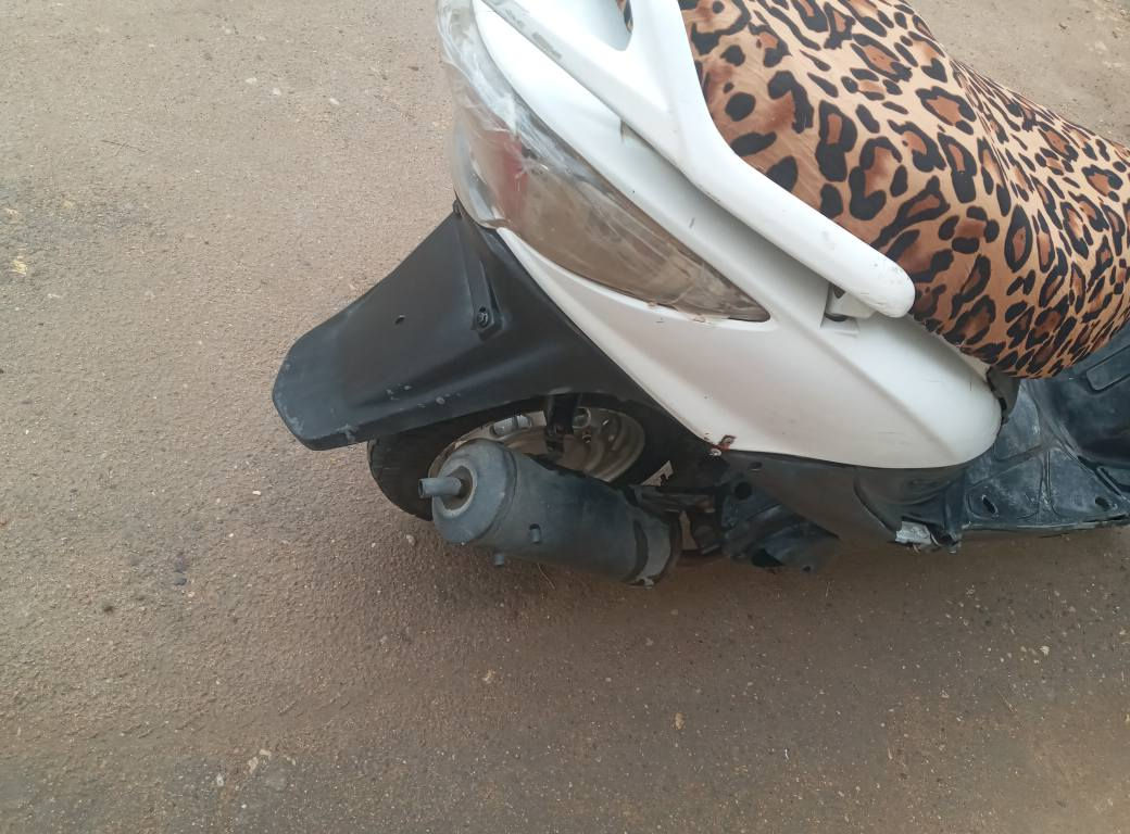 دراجه البيع سعر ٢٥٠ وبيها مجال 
***********
