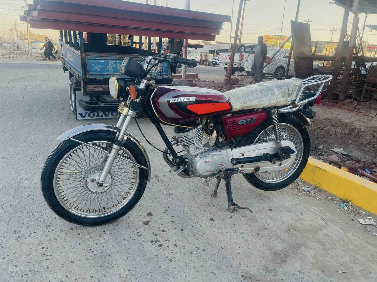 سلام عليكم دراجه للبيع تايكر 2021 سعر قفل390
دبدل لا ستيك ولف. فقط مكاني بابل قضاء الكفل هاذا رقمي شراي. تصل.  وسعر لحد. يعامل قفل.390 مابيها نقص


**إذا كنت صاحب هذا الإعلان وتريد حذفه لأي سبب، رجاءا أرسل رسالة إلى الدعم الفني**