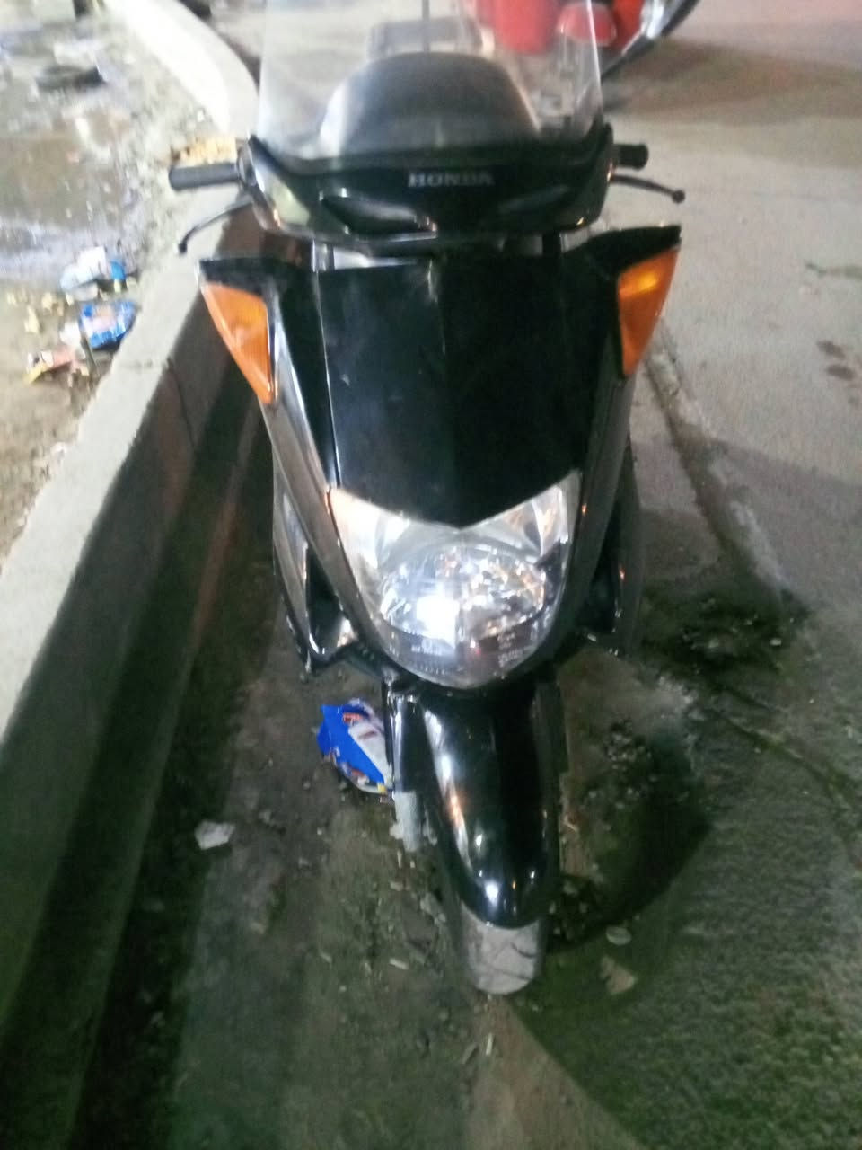 سلام عليكم دراجة ماجستة للبيع الدراجة نضيفة أوراقه كاملة السعر 650 الرقم ***********
