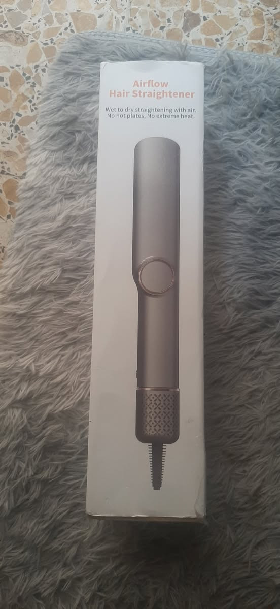 مكواة فرد الشعر: مكواة فرد شعر 2 في 1، تعمل بالهواء الرطب والجاف، مزودة بتدفق هواء أيوني عالي السرعة، تفرد الشعر بالهواء دون إتلافه بالحرارة، مع تحكم ذكي في درجة الحرارة للشعر متوسط ​​الطول
هاي ماركه صيني شي راقي والله اوسعره غالي انطي بيه سعر ثكيله القطعه


**إذا كنت صاحب هذا الإعلان وتريد حذفه لأي سبب، رجاءا أرسل رسالة إلى الدعم الفني**