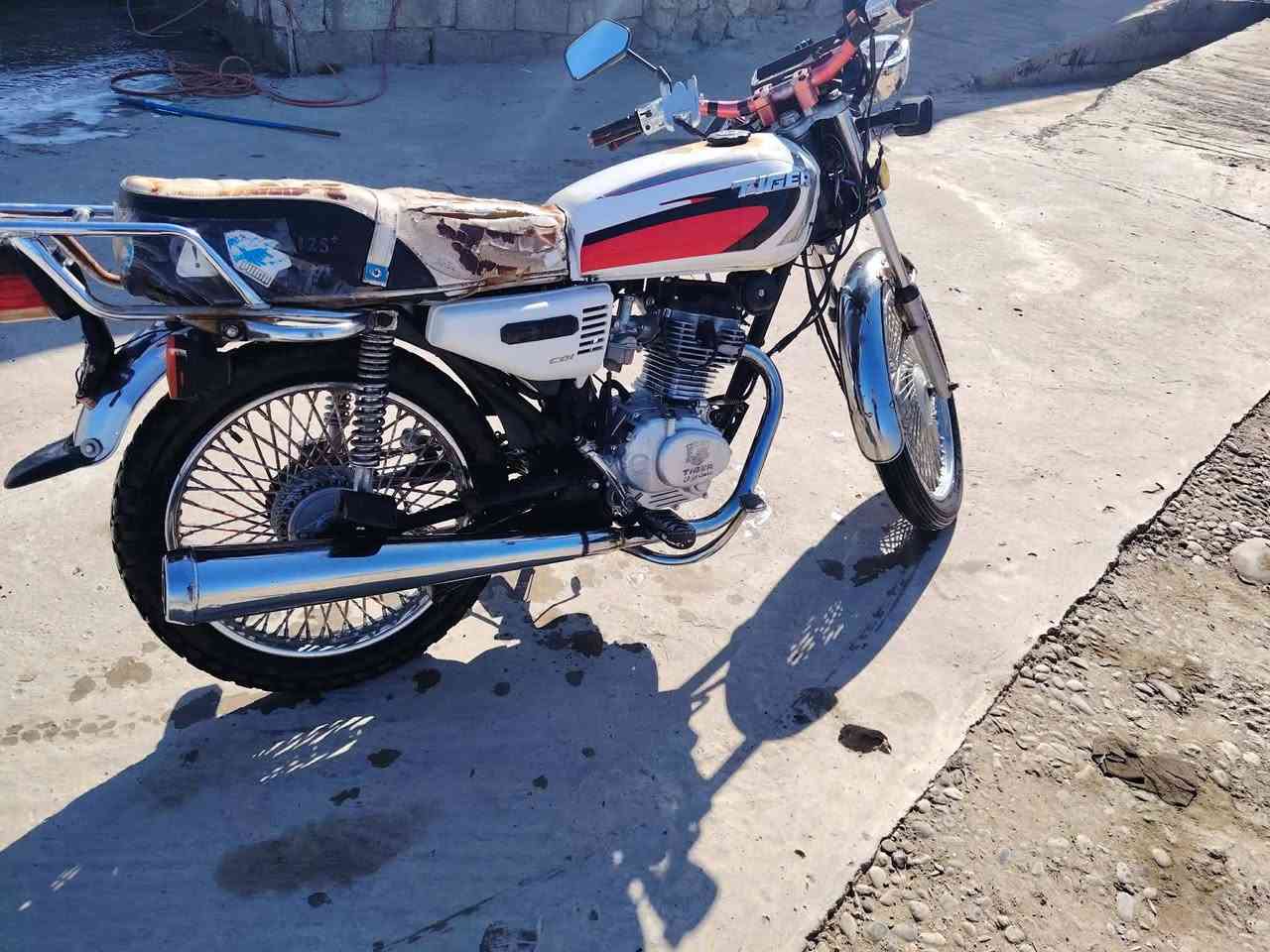 السلام عليكم
موطور
تايكر  للبيع 2020
***********
