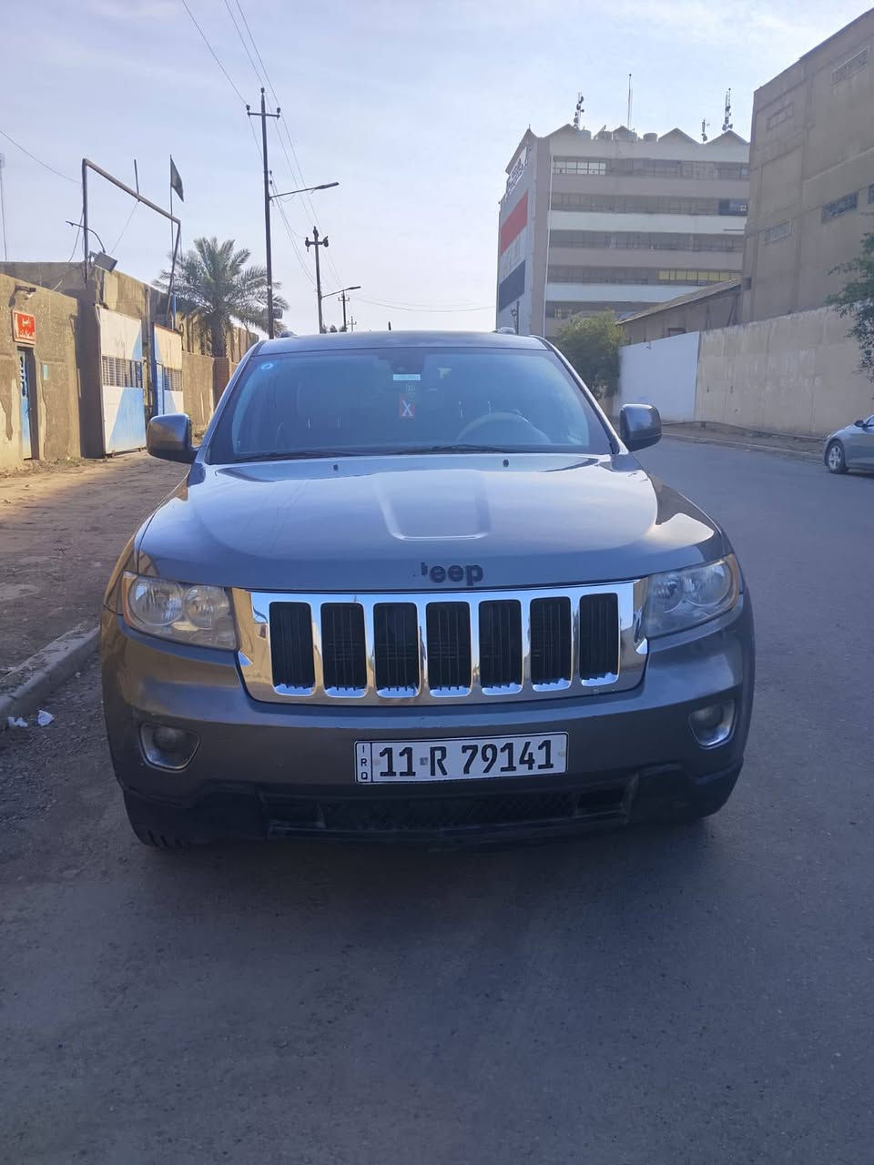 جيب لا ريدو موديل ٢٠١١
وارد امريكي بيها صبغ ٥ قطع بس ابيع حزام حداديه مكينه كير ترايك وين ما تريد 
السعر ١١٠ وبيها مجال 
***********
