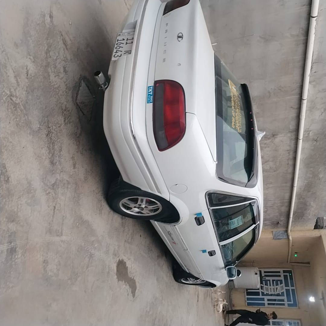 السلام عليكم
دايوبرنس فراشة ١٩٩٦ محرك ٢٠٠٠ مفتوح 
كير محرك كفالة. تبريد شغال. كهربائيات كلهة شغالة عدا الجام الخلفي . سيارة مصبوغة عام للجمالية فقط بيها طخة بلباب الخلفي اليمنة ورجعت بي دي ار وشوفة عينكم سيارة جديدة.. مكاني بغداد التاجي والسعر ٤٥ وبيها مجال 
ترهم مراوس مع الفرق زايد ناقص مو مشكلة
للتواصل  ***********
***********
