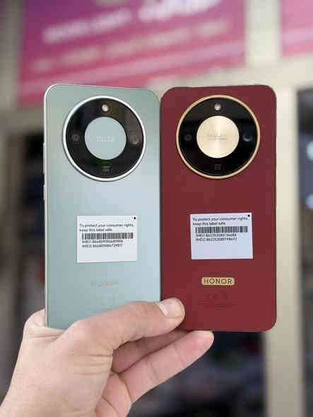 🌝 اكثر شي ممكن يخليك تاخذ هذا الجهاز هو بطاريته 8300 مليي امبير 🔥🔥
🔰🔰🔰🔰🔰🔰 HONOR X9d 🔰🔰🔰🔰🔰🔰

🌀 احدث اصدارات شركة هونر توفر من جديد وبسعر اقل👇🏻

🔸 الذاكرة 256 والعشوائية 12
🔸 المعالج: ثماني النواة Snapdragon 6 Gen 4 تكنولوجيا 4 نانو
🔸 الكاميرا: خلفية مزدوجة 108+5 م.ب / امامية 16 م.ب
🔸 الشاشة: 6.79 بوصة بدقة 1200x2640 بكسل بها ثقب
🔸 ثقب
🔸نظام التشغيل: اندرويد 15
🔸 بطارية عالية اقوى بطارية في جميع الاجهزة ، بقدرة 8300 مليي امبير ، بقدرة شحن 66 واط ( شحن فائق السرعة ) ودعم الشحن العكسي بقوة 7.5 واط
🔸 مقاوم للماء والأتربة بشهادة IP68/IP69K لعمق يصل الي 6 متر .
🆕🆕🆕 سعر الجهاز 380 الف فقط 🆕🆕🆕
➖➖➖➖➖➖➖➖➖➖➖➖➖➖➖
❇️ يتوفر 🚚 توصيل لجميع المحافظات 🔥
للتواصل : متواجدين فقط على الواتساب 
*********** طارق
او الانستغرام https://www.instagram.com/moon_ligth100?igsh=emYyeWVheXUyaHk0&utm_source=qr
➖➖➖➖➖➖➖➖➖➖➖➖➖➖➖
العنوان 📍 : هيت - الجمعية الاولى - ( شارع حامي حميد) ( مكتب مون لايت moon light ) مقابل مجمع الملكة - مجاور مكتبة اقلام⁩⁩
