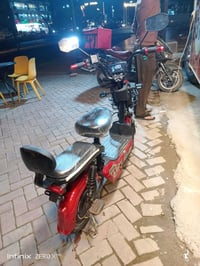 دراجه شحن حجم 14 الدراجه جديده مثل ما موضح بصوره 4 بطاريات 4 سرع كهربا...