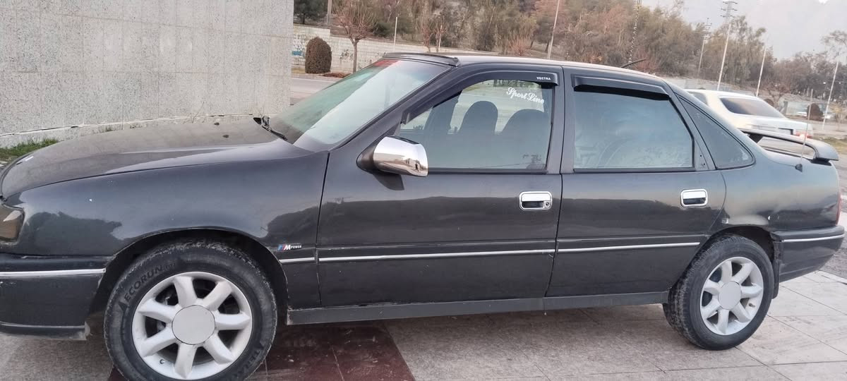 فرۆشتنی خیێرا ئۆپڵ فیکترا مۆدیل 1990  مەکینە 18
ئاڕم پلاستیک سلیمانی بەشەرتی ئاڕمو ئەوەلیات موسو براوەو گیرو مەکینە بەشەرت نرخ 30گەڵاو محامەلەیەکی برایانە.***********
ناونیشان رانیە. رانية, السليمانية
