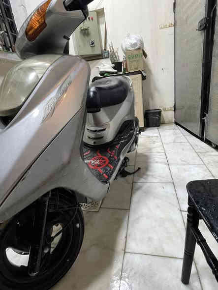 السلام عليكم للبيع بريز منشى { ياباني } الدراجه حلوه ونضيفه كهربايات كلها شغاله تايرات جدد الكفرات كلها ختم واحد شلعه ومعدل كلش حلوه نكره سلف بكل وكت جيب فيتر وتعال افحص السعر {600} وبيها مجال قليل ( بغداد الكريعات )***********
