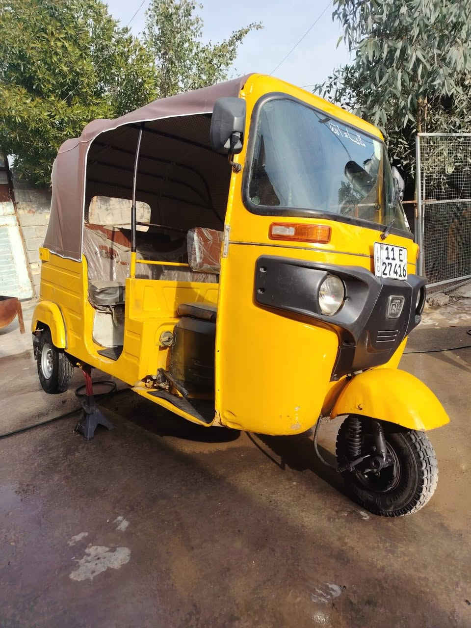 سلا عليكم تكتك 19 نهايت 19مضلع  وسنويه سكن بغداد الشعب معمره خياس  دوسات تكتك  مطخطخه مصبوغه عام سعره5250   تصال على رقم ***********
