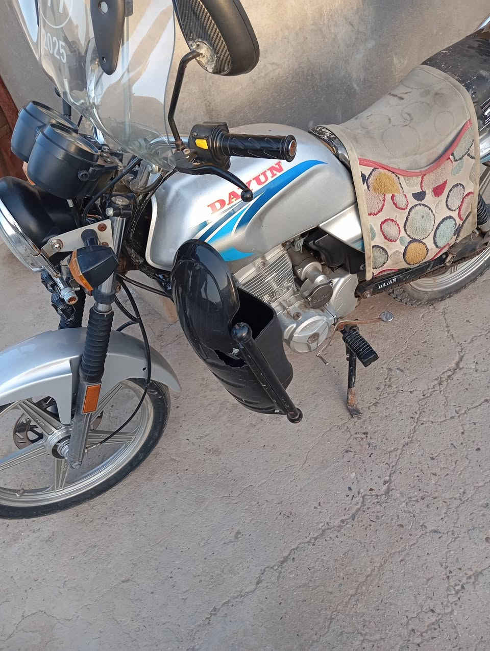 دراجه دايون عضم موديل ٢٠٢٢ كامله محرك بلادي مكان بابل على سريع دويلي سعر ٦٥٠    ***********
