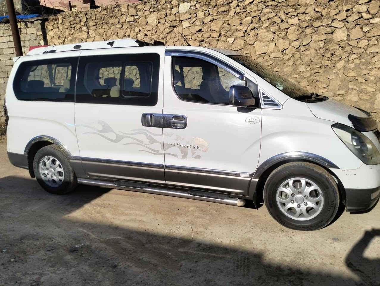 هونداي ستاركس 2009 فول مواصفات مفتوح كفاله عامه من ضربه وصبق وتعديل و تبديل سياره جديده السعر 158 بيهه مجال بصيط حك الجيه ***********
