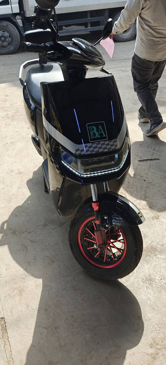 السلام عليكم .
دراجة شحن للبيع بطاريات كبار عدد 6 جديدات لايت عالي ناصي زنون نظام بك رجوع للخلف مثبت سرعة 3 سرع ومواصفات كاملة ......
دراجة كاملة بطارية شحن انارة كلشي جديد وشغال كاملة للبيع السعر 700,000 وبيهة مجال مكاني الدورة الطعمة .


**إذا كنت صاحب هذا الإعلان وتريد حذفه لأي سبب، رجاءا أرسل رسالة إلى الدعم الفني**