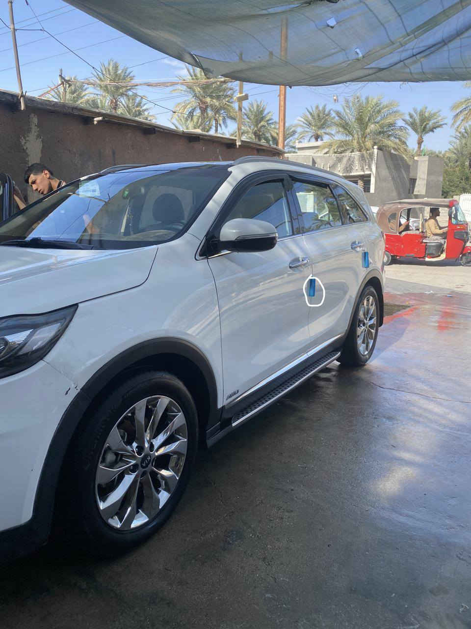 سلام عليكم سورنتو موديل 2018 فول مواصفات
.بانوراما
.مرايات شفط
.اشاير ترحيب بل مري وبل يدات
.اربع انضمه
.كشنات كهرباء
.كشنات تدفئه تبريد
.نوع خليجي 
.سبعه راكب
.ويل كب كروم
.بصمتين
كتلوكات مالتها موجوده
ماشيه 81الف حقيقي 
واكو ضربه بل باب مال سايق ماشرلك عليها بل صوره وكذلك مخليلك سونار بل صور  السعر(255)وبيها مجال الاستفسار الاتصال علا هاذا الرقم***********
