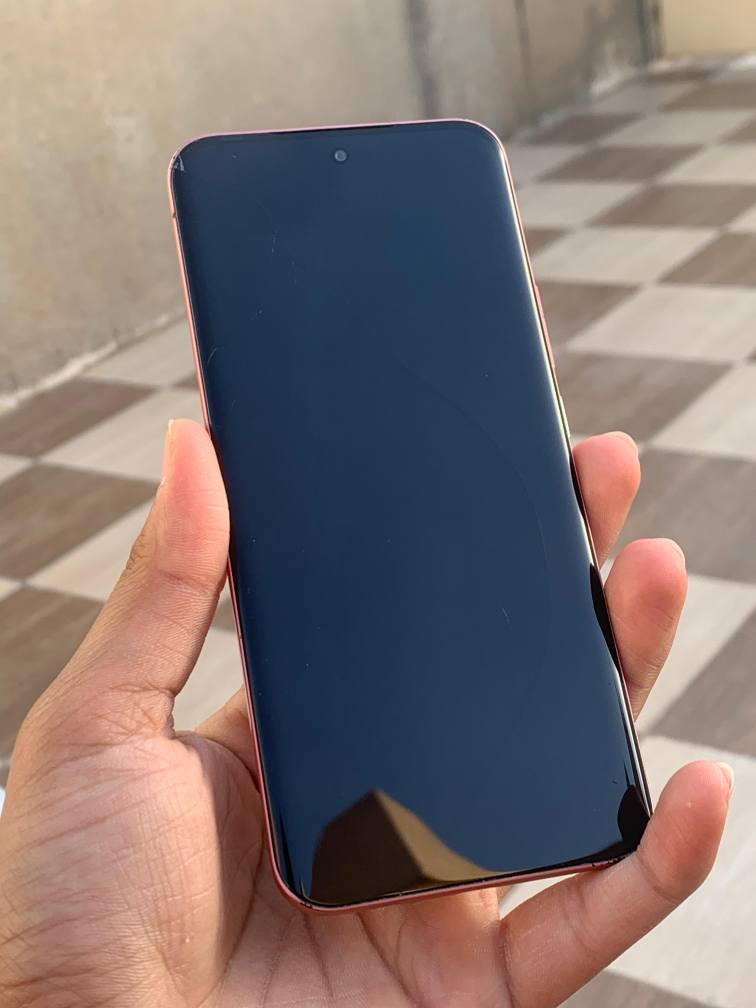 سلام عليكم جهاز للبيع 
النوع / انفنكس هوت 60 برو بلس 
الذاكره/ 256 رام 8+8 
الجهاز نضيف بي فطر بشاشه السعر 160 بي مجال 

للاتصال *********** كركوك, العراق
