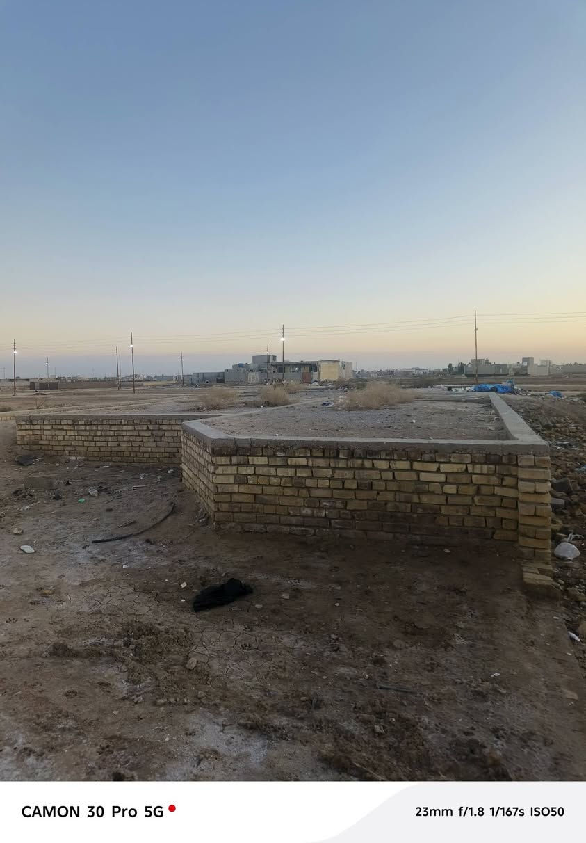 قطعة أرض بتلو طابوك – جاهزة للبناء
📍 الموقع: السبل الثانية – قرب مكتب أبو سارة الثاني، وقريبة من المدرسة
📐 المساحة: 240 م²
🧱 مدفونة وجاهزة، خارطة جميلة
🛣️ شارع واسع، كامل الخدمات
📄 البتلو: زراعي
💰 السعر: 12 مليون قابل للتفاوض
مناسبة للسكن أو الاستثمار، موقع مطلوب وما يحتاج شغل.
📞 ***********
