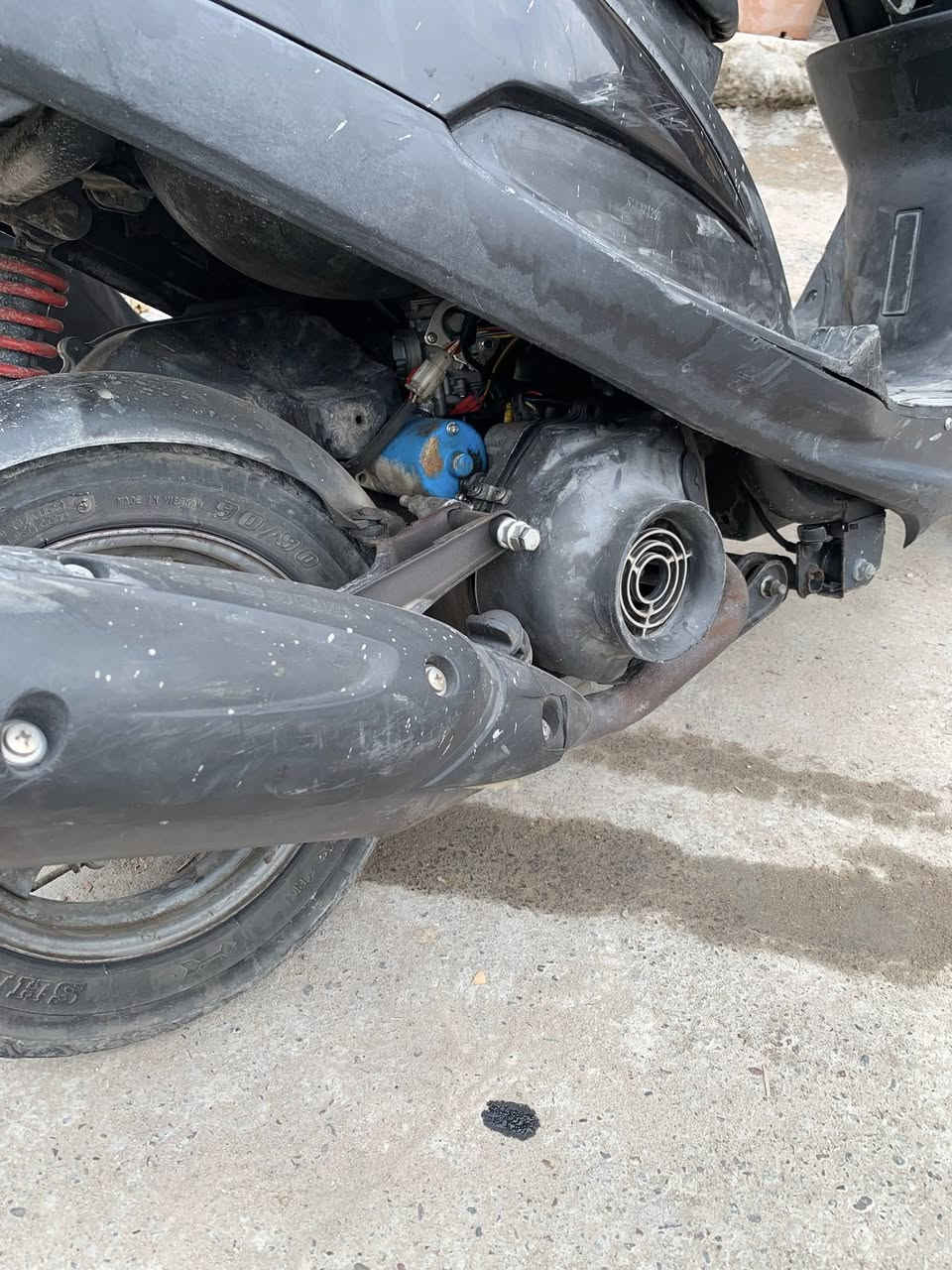 سلام عليكم دراجه عدله حلوه وكامله مكينته حلو المكان حي الجهاد السعر ٥٥٠وبيه مجال هذا رقمي ***********
