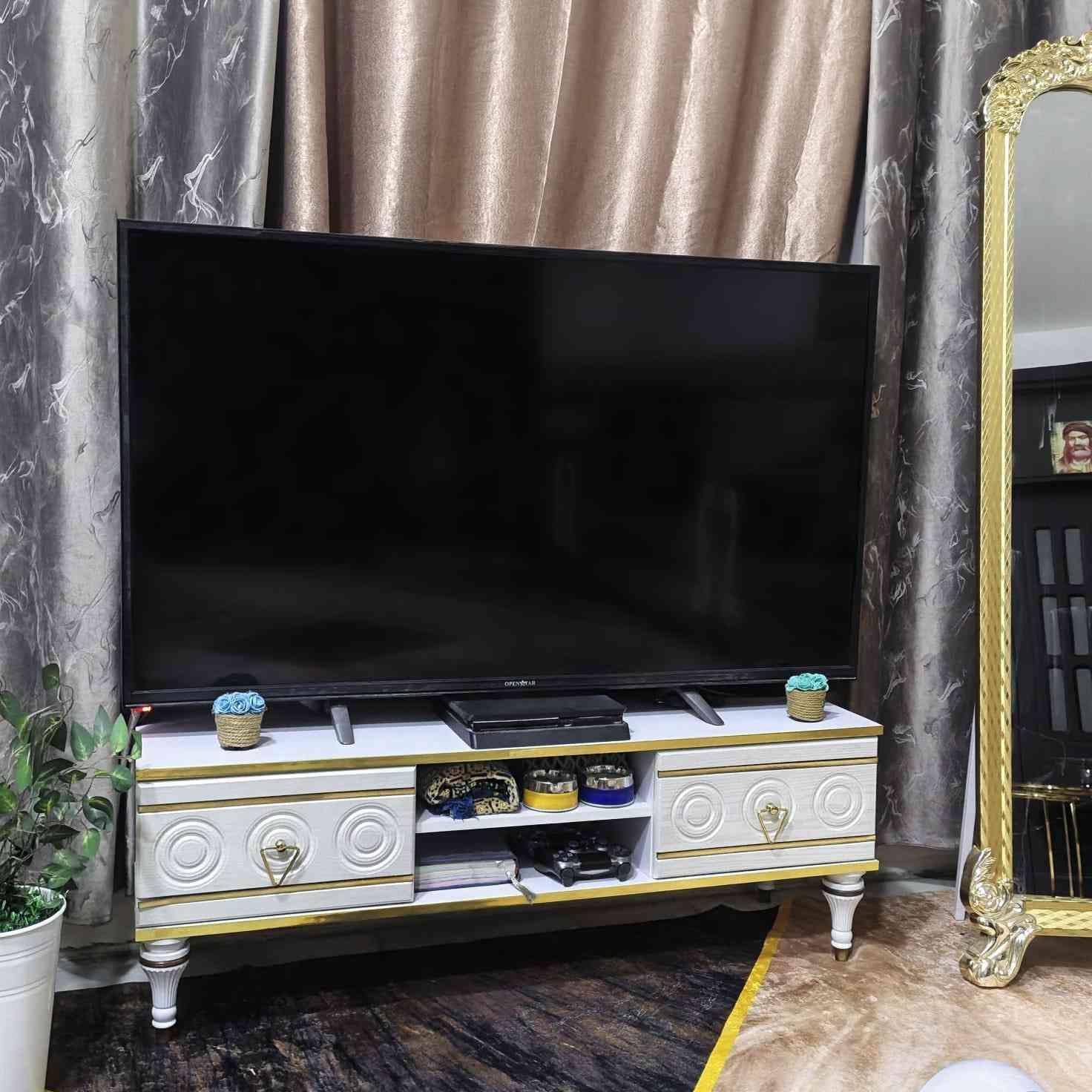 14 مقعد مع المعرض ب 400 وبي مجال 

***********
