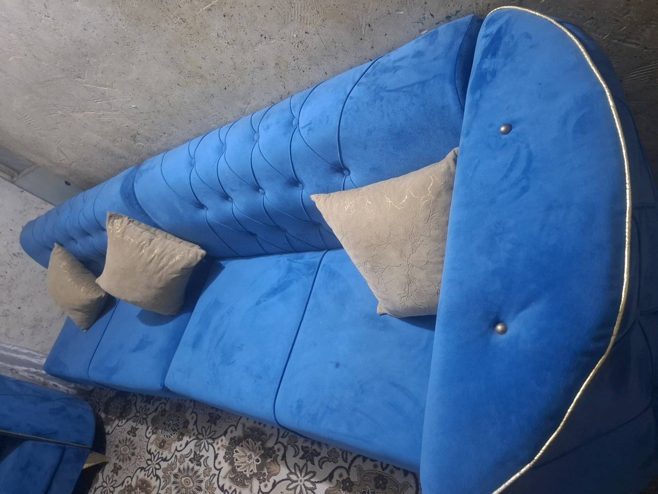 العنوان بغداد شعلة الصدرين 
التخم تفضل مو سوكي 12مقعد ضمان5 سنوات 