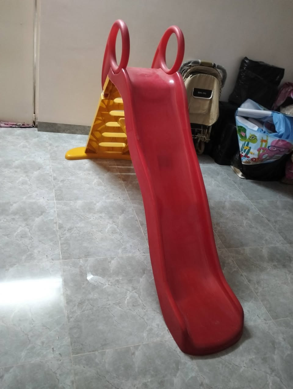 للبيع نظيفه ماببها اي عيب ب٤٥٠٠٠الف تواصل ***********

