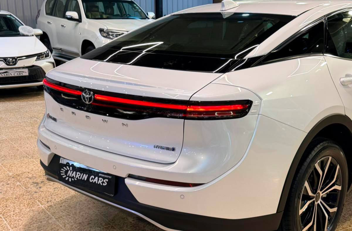 تؤيؤتا كراون 2023 سفری شەریکەی جیهان 
مواسةفات فول 
تەنها45,000km  ڕۆشتووە 
ضمان شركة جيهان
كوشن سارد و گةرم ٤ كاميره 
٤ حةدةسه
لەسەر دەقی شەریکە ماوەتەوە 
هیچ مەسرەفێکی تێدانیە
هيچى نيه مكفولة كفاله عامه 

سـعـر : لە کۆمێنت داوابکە ڕاستەوخۆ بۆت دێت 📥 

گێر و مەکیەنەی بەشەرت 
هیچ کێشەیەکی تێدا نییە 

ژمارەی خاوەنەکەی 
ناونيشان هةولير معرض نارين 
*********** 
كؤرةك واتساپ

