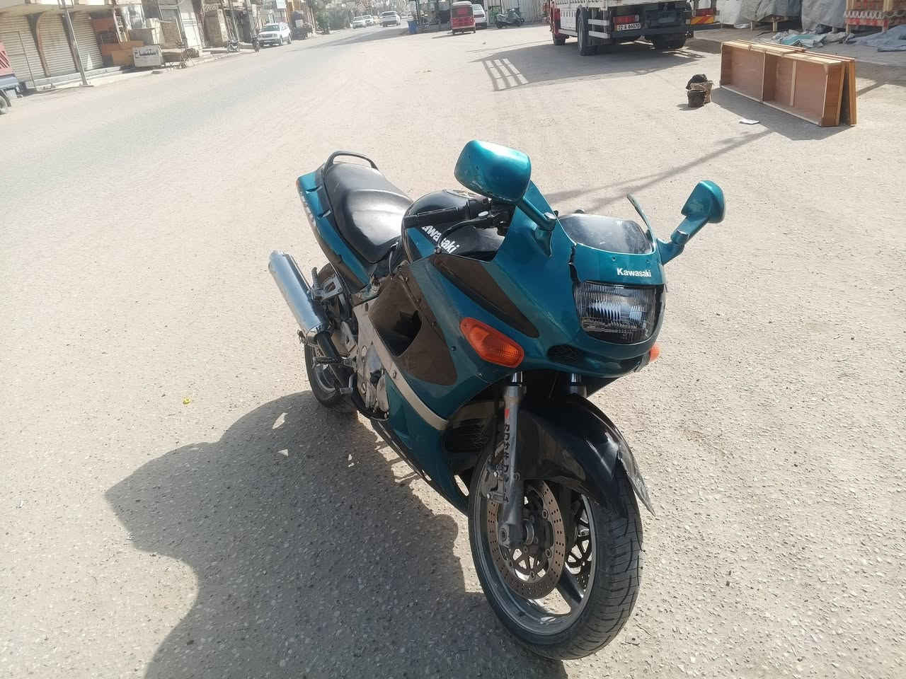 سلام عليكم دراجه بطحه الحجم 600محرك مكفول موديل 2000 السعر 1مليون قفل *********** ميسا
 ن
