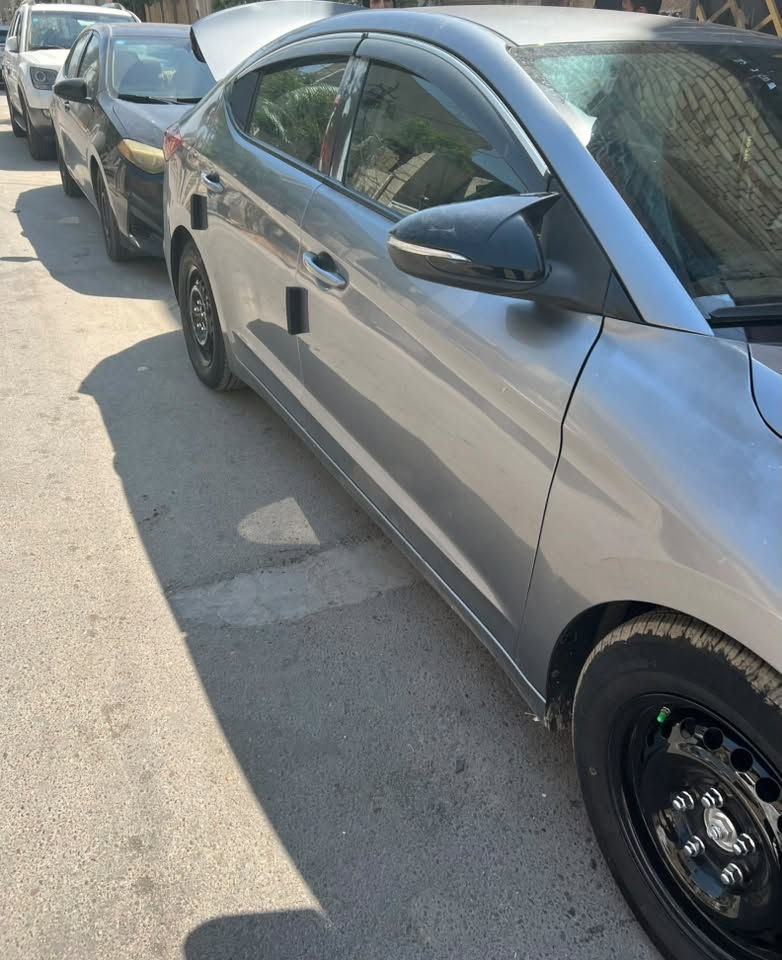 النترا 2019 وارد امريكي مكينه 2000 كير AT للبيع صدر جديد مكينه مال حاويه تخم ويل وتاير جديد سياره خير من الله رقم أربيل مكاني بغداد السعر 113 وكلش اكو بالسوك والرزق ع الله
***********
