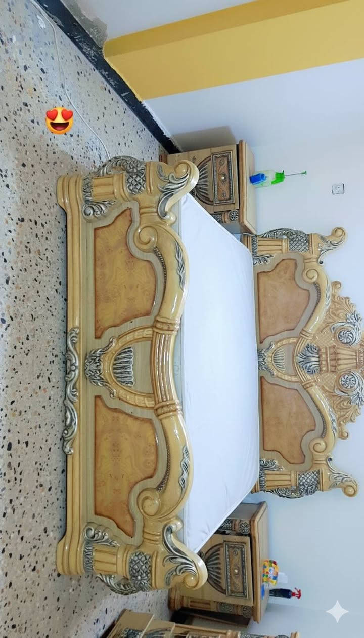 غرفة اخشاب للبيع تركية السعر مليون وبيهة مجال المكان ابو غريب.... ***********
