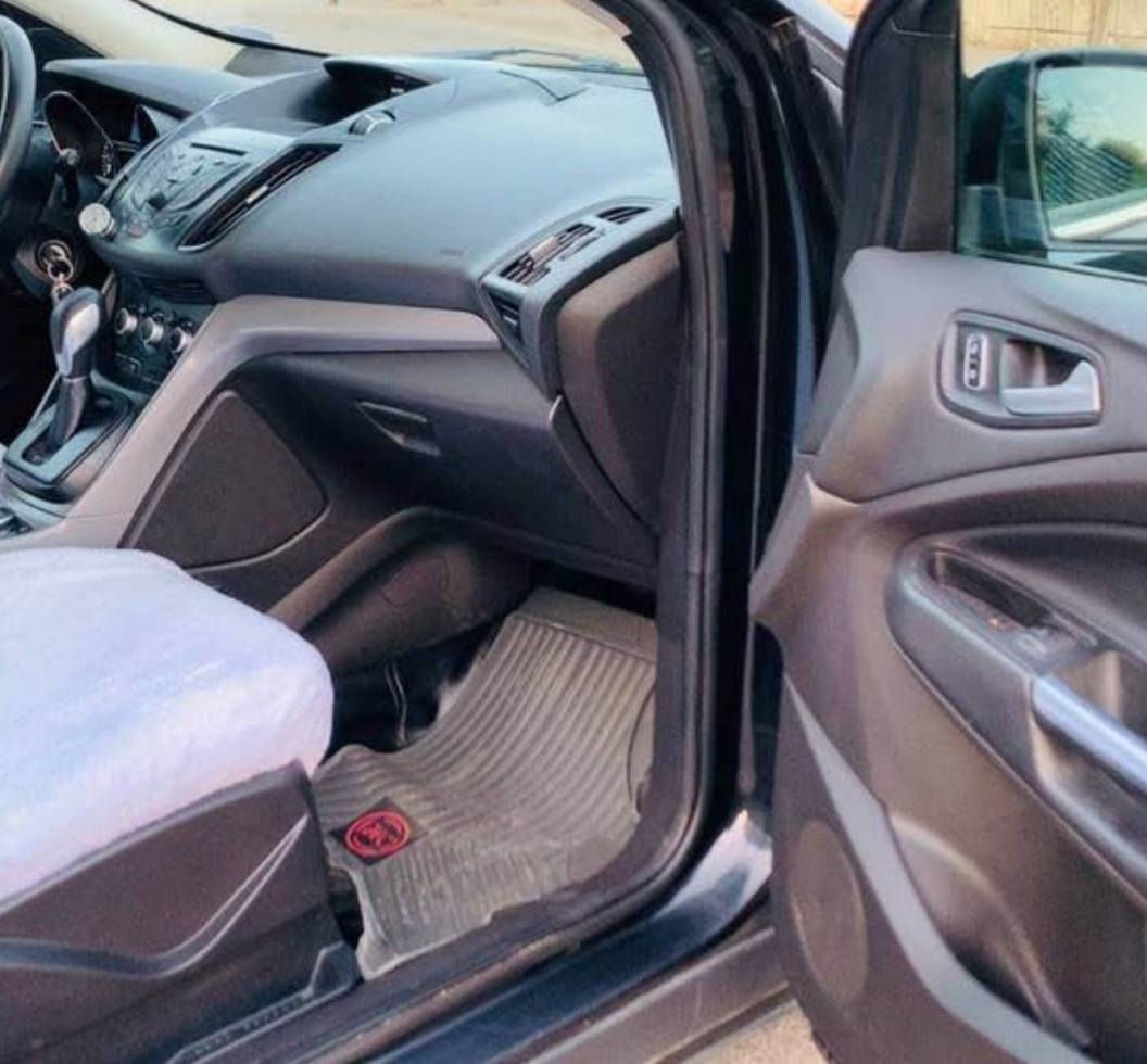 فۆرد اسکایب مۆدیل 2015 فول مواصەفات دوپارچە بۆیاغ بێناو گرتن نرخی 97گەڵاو کەمێک مەجال              *********** السليمانية, العراق
