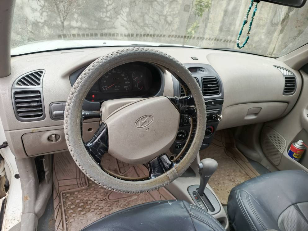 هۆندای ڤێرنا 2010  ئۆتۆماتیک سەنەوی بەسەرچووە غرامەو تەحویل بەشەرت
***********
سعری 55 گەڵا دخان, السليمانية
