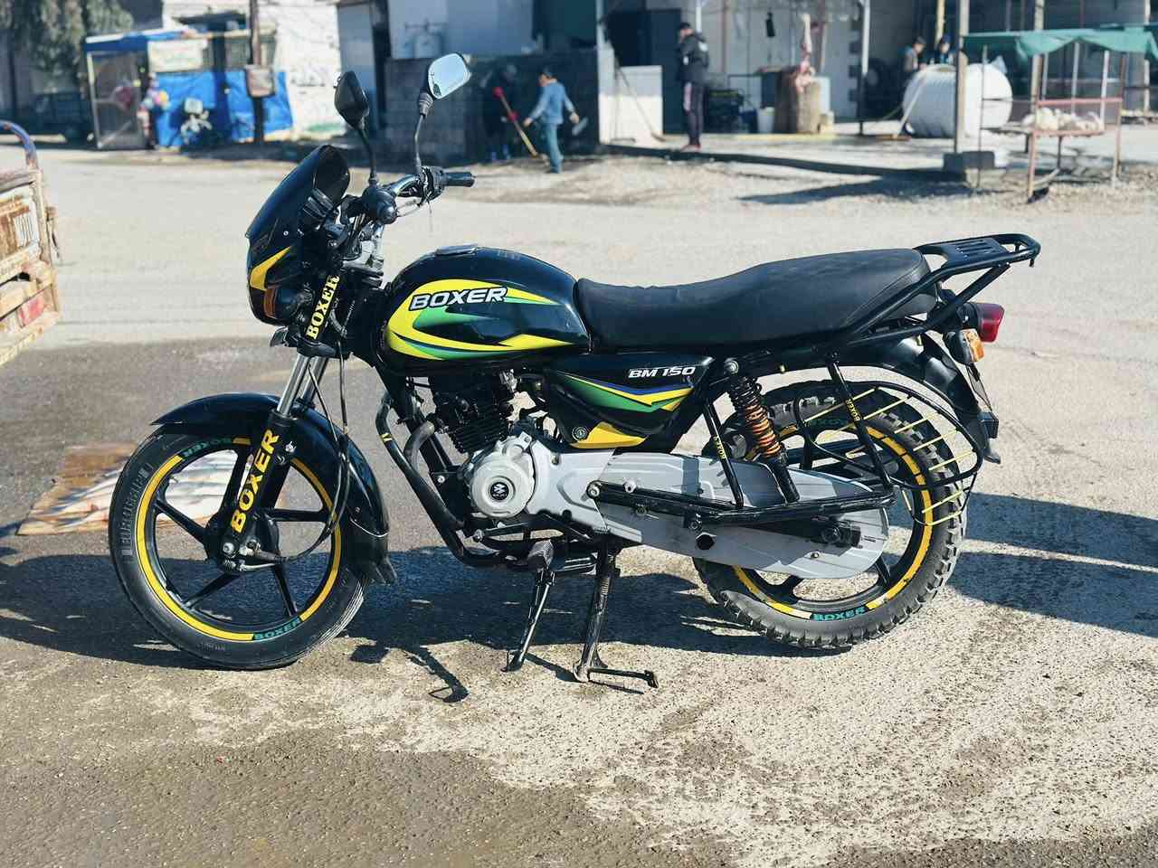 بوكسر ٢٠٢١ للبيع دراجة انطيهة عل كفالةشرط  المكينة ما مفتوحة اوراق اصولية السعر خاص مكاني ديالى المقدادية ابو صيدا ***********
