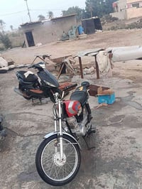 دراجه للبيع دراجه رقم وسنويه انجليزي 07704960849