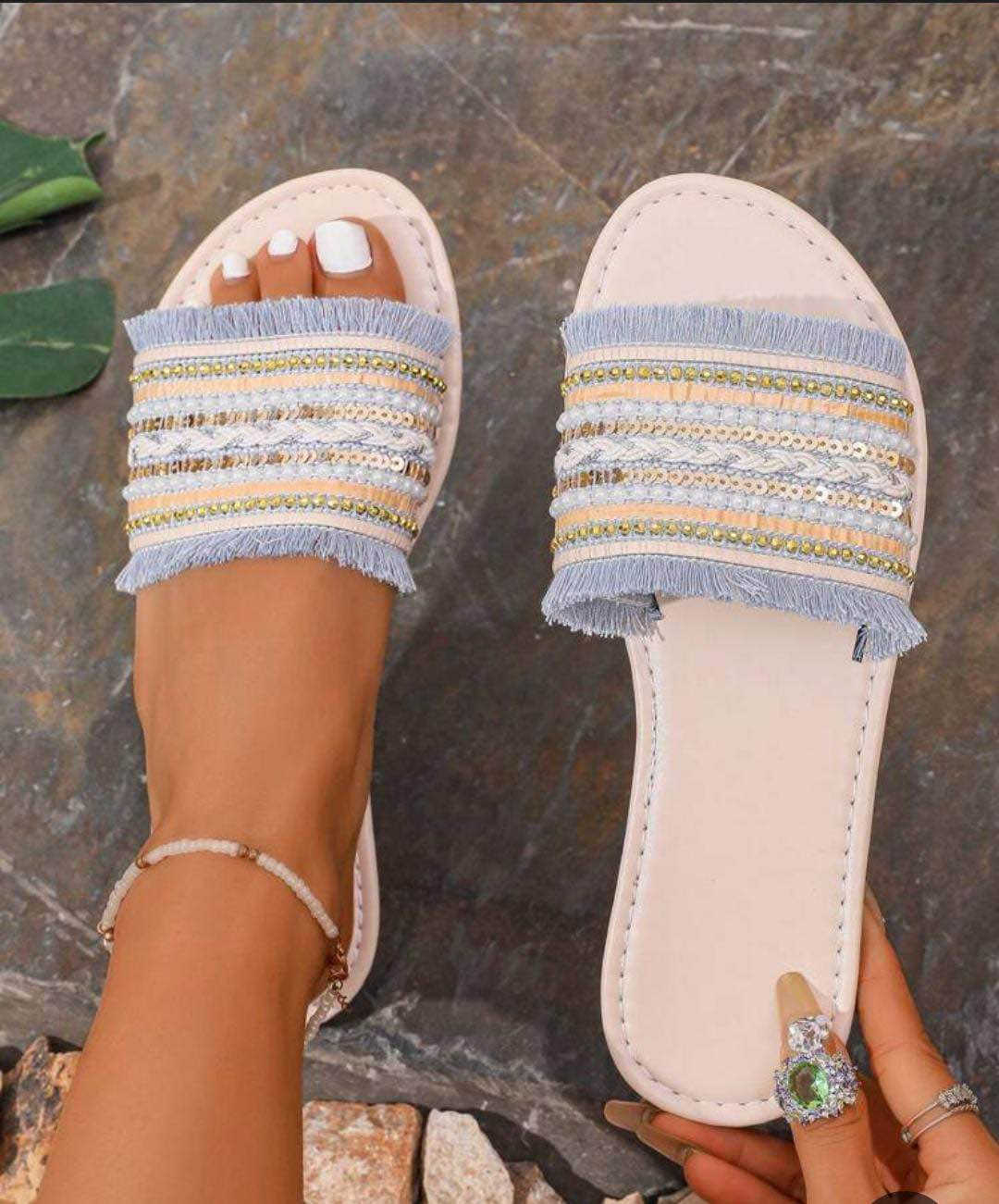 هلاو بنات ممكن اضافه للبيج عن طريق الرابط بيج كلشي متوفر بي احذيه شي ان جنط شي ان منزلي شي ان مكياج شيكلام  احذيه اطفال بااسعار مناسبه جدأ ويبقئ الطلب الاحد متكملين طلبج وكلشي متوفر بي 
https://chat.whatsapp.com/LiKytXrRULq4dexny340cS?mode=gi_t بغداد, العراق


**إذا كنت صاحب هذا الإعلان وتريد حذفه لأي سبب، رجاءا أرسل رسالة إلى الدعم الفني**