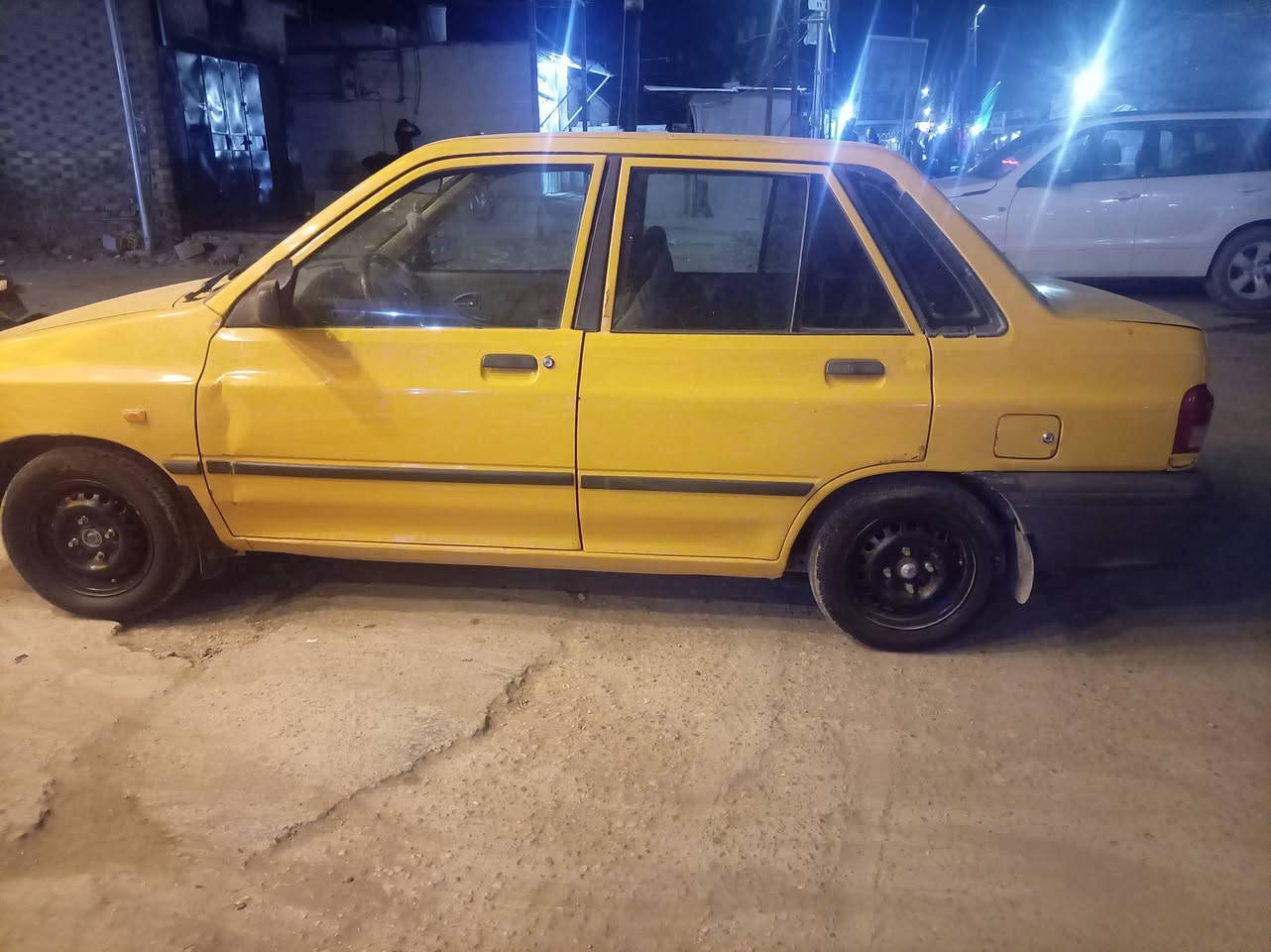 سايبه 12 مصفره هيئه وغرامات سنويه ل 27 مكينه خير من الله تجي وشوف بعينك غير متواجد ع الفيس السعر 28  
***********
***********
