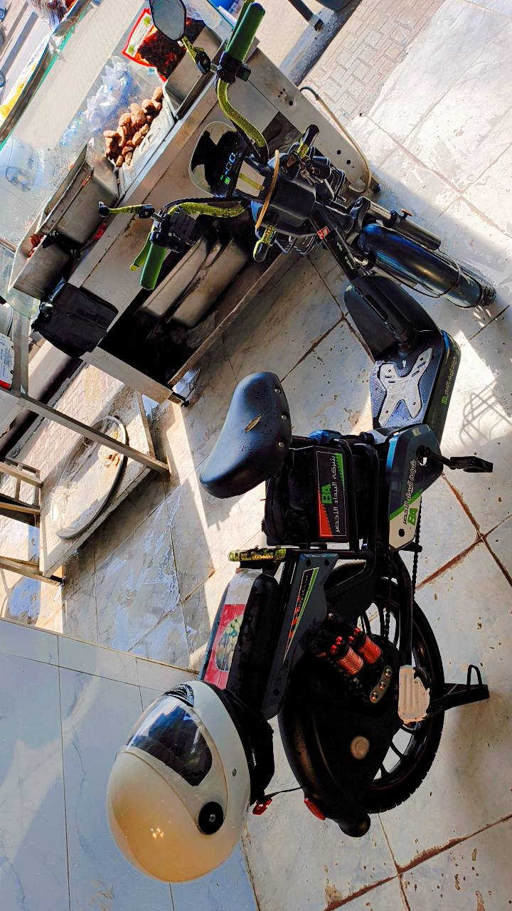 سلام عليكم
ماطور شحن للبيع 
اتفع سعر عجبني ابيعك 
كلشي شغال بي مناقصه برغي 
الرقم ***********/ واتساب 
بطاريات جدد افحص وخذ
