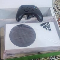 اكس بوكس سيريس اس • ٥١٢جيجا • توصيل متوفر