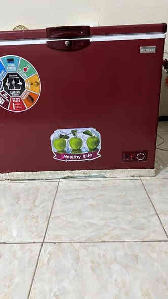 مجمدة ١٦ قدم تجميد فول بعدهي جديدة كلش للستفسار لاتصال علرقم ***********
