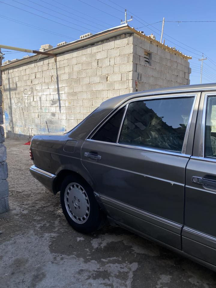 سلام عليكم مارسدس رئاسي 300مكينه وكير بلادعنكبوتً مكينه كير حداديه إماميه. وخلفيه. وتخم تاير جدد سياره جديده دواخل جديده تبريد. ثلج 🧊 سياره مكفوله من الضربه مصبوغه عام فقط مكفولهً من الضربه سياره جديده بمعنهً الكلمه ما نقصها. برغيً كهربائيات. كلها شغاله. من الطول. الطول. اريل. كهربائي رقم بغداد نكليزي. تحويل ثاني سنويه. جديده هزه جديده وسياره بل عافيه. عل ياخذها. السعر 58وبيها مجال الشراي مكاني كربلاء رقم الهاتف ***********/***********
