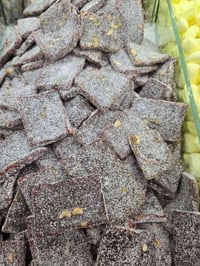 حلقوم • مكسرات • حلويات