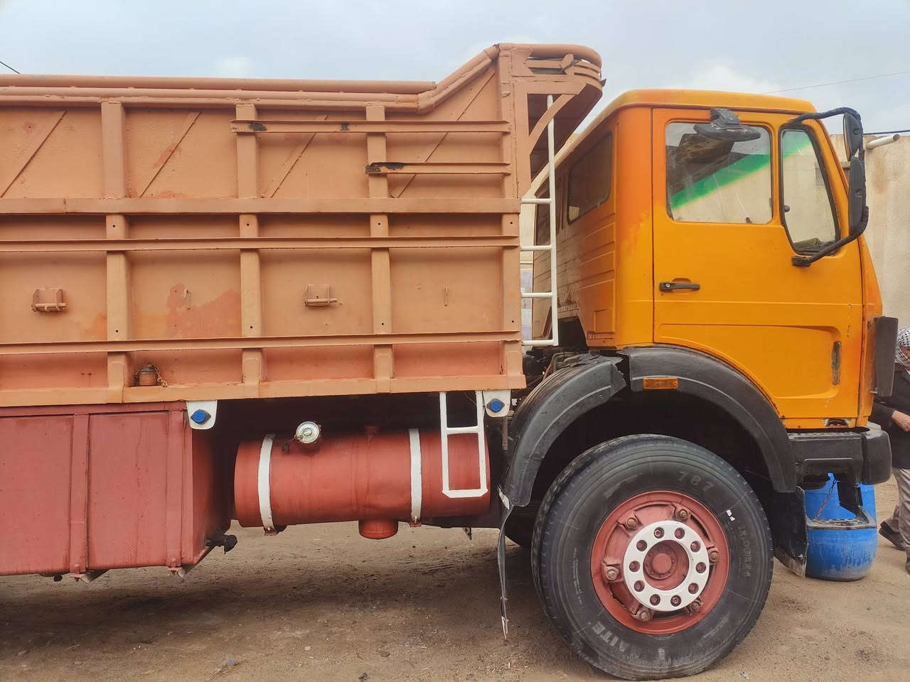 سلام عليكم مكلف بلنشر رقم الهاتف***********
