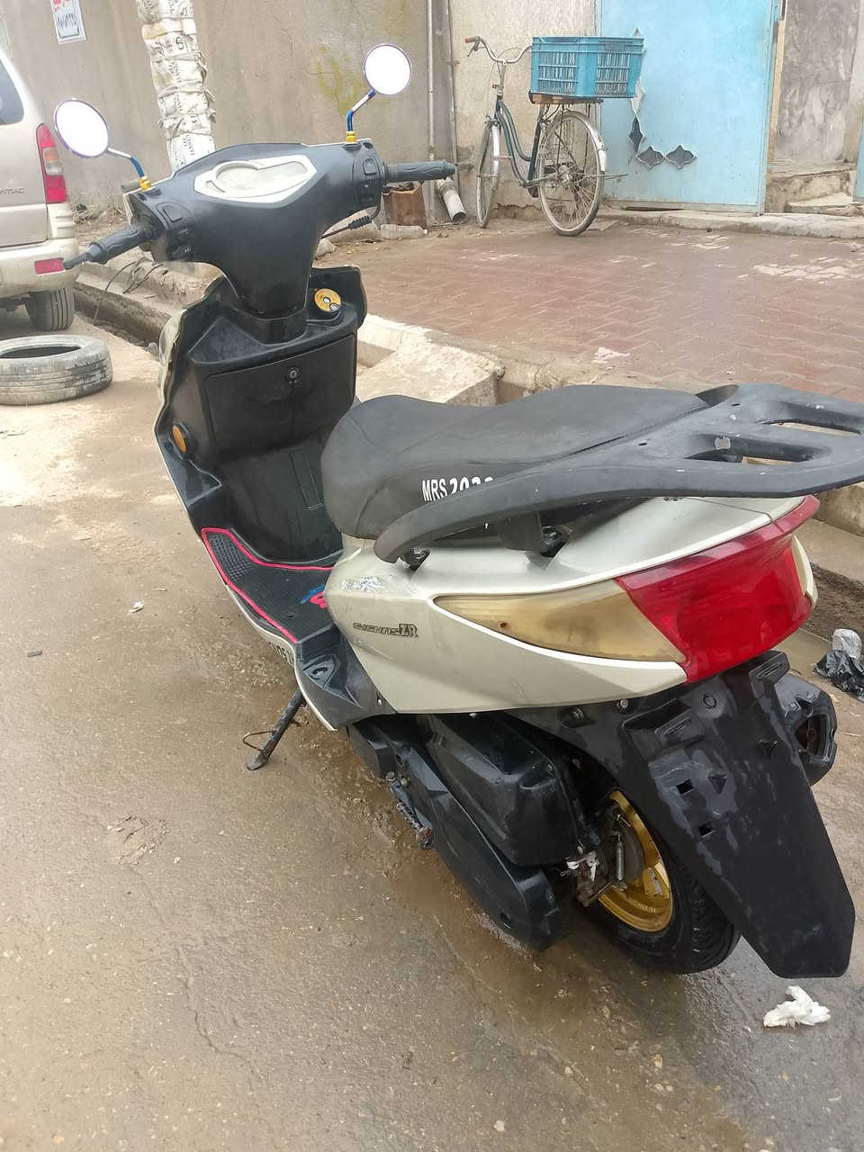 سكنس للبيع جديده كل نقص مابيه كله البلاد نكره سلف كهربائيات من الطول لطول شغاله مكينه ناعمه برغي مامتوح بيه تحكم بلريموت السعر 500 العنوان شطره  ***********
