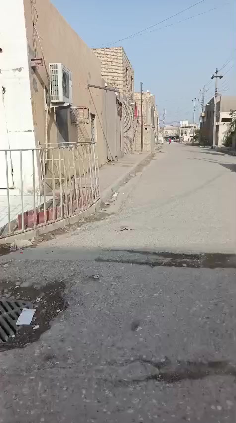 بسم الله توكلنا على الله 
عقار تجاري للبيع طابو صرف
 مساحه 160متر وجهيه 20 متر نزال 8 متر 
بيه محلات تجاري على ركنين ومقابيله شارع 30 
 العنوان حي الصادق شارع الإطفاء 
الاستفسار اتصال او واتساب 
***********
***********
