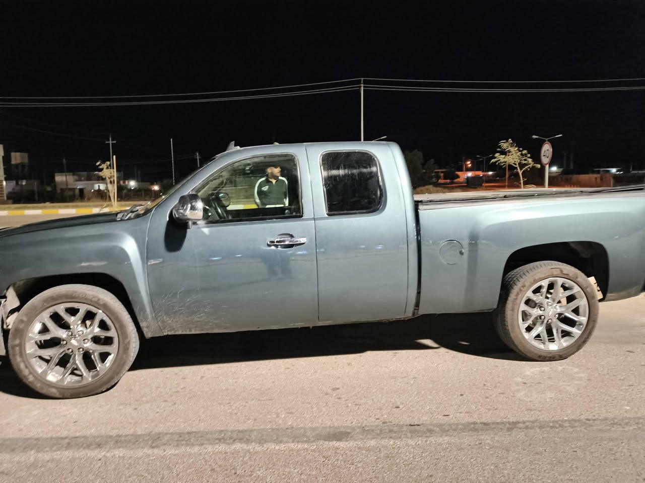 سلام عليكم اخوان رمضان كريم
سياره سلفادور ٢٠١٣ باب وربع رقم بغداد شرط لتحويل  سياره بيها ضربه جاملغ من أمريكا فقط لا لغوك ولا شواصي سلميه ١٠٠ ب ١٠٠ و ب عراق جاملغ خلفي شي خفيف حيل جوه لبك لايت  فقط سياره بيها قطع صبغ بسبب لجراد اني ابيع حزام لمعه فول بيها 
V8. 5300 CC
كير ومكينه مكفولات وكاله برغي 🔩ممفتوح بيها 
مواصفات LT 
كشنات كهرباء 
شاشه تسلا 
تخم تاير جديد صالي سبوع من شاده 
ويل كروم 22 مال تاهو 
دعاميه نيكل
 منضومه زنون 
ضايف الها منضومه غاز 80 لتر 
غطاء بدي وهواي سوالف
للبيع ١٣٠ وبي مجال مارجع احد للشراي خادم ❤


**إذا كنت صاحب هذا الإعلان وتريد حذفه لأي سبب، رجاءا أرسل رسالة إلى الدعم الفني**