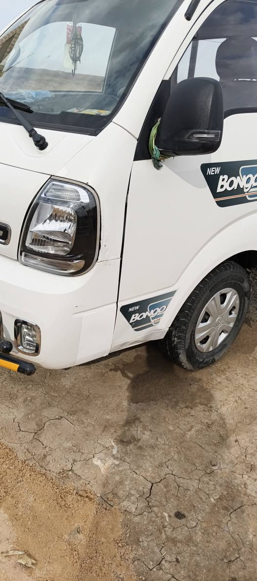 للبيع. كيا.  مديل. 23.  رقم رقم قادسيه  تحويل مباشر. محرك 2700.  وضع الشركه ماشيه فقط 25 الف   مكفوله كفاله من ضربه عد من دحجه  تخم تاير. جديد دواخل. تحكم.    تبريد تدفه.  دواخل جديده.      سياره جاهزه.    السعر. 150 ورقه وبيها مجال مكاني ديوانيه الحمزه شرقي  تواصل تصال رقم ***********
