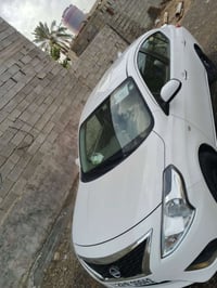 نيسان صني موديل 2024 كفالة سياره جديده ماشيه 20الف  أم لبليته زركه  سع...
